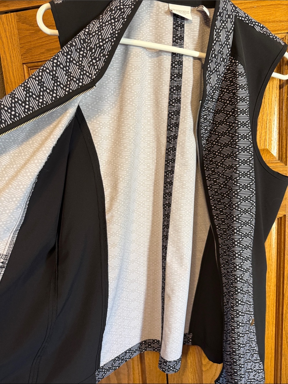 Weekends by Chico's-Black & White Patterned Pants & Sleeveless Full Zip Vest Set - Picture 8 of 14